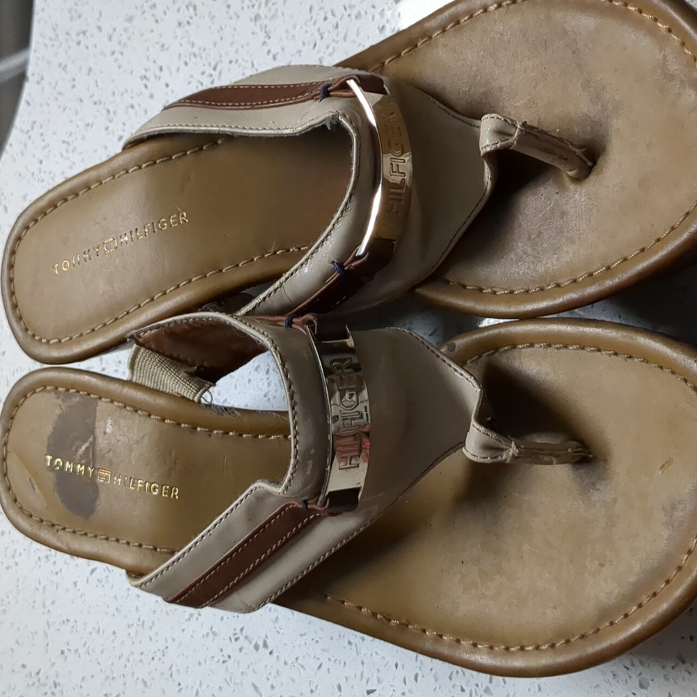 Women sandals